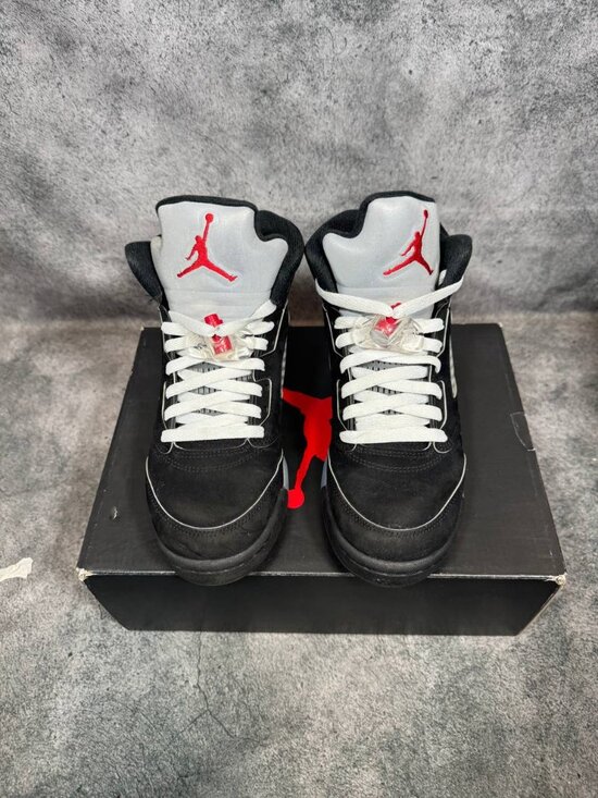 Size 6.5Y | Jordan 5 Metallic With Box | Pre-Owned main image 6